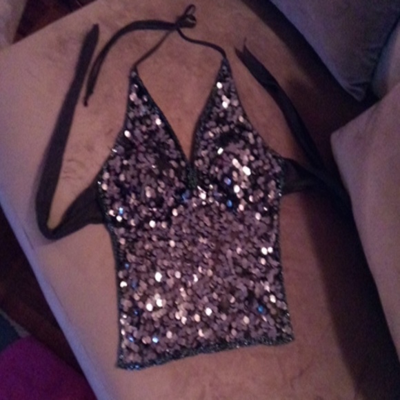 Sequince & beaded halter top - Picture 3 of 7